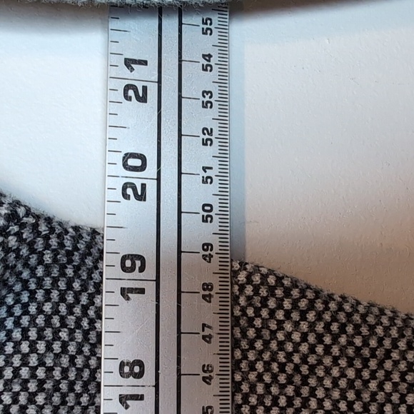 Rachel Zoe Turtleneck Sweater in Black and Gray with Classic Fit - Picture 8 of 9